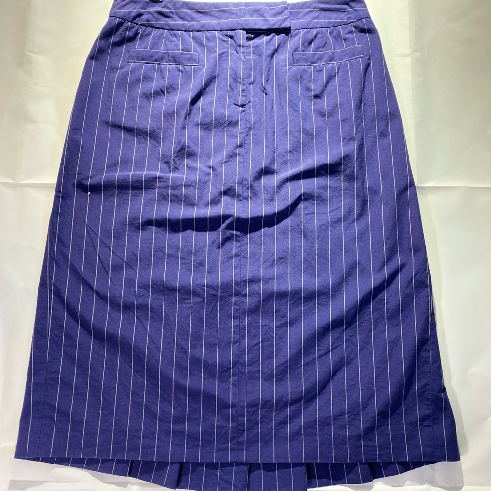 Navy blue faconnable pencil skirt